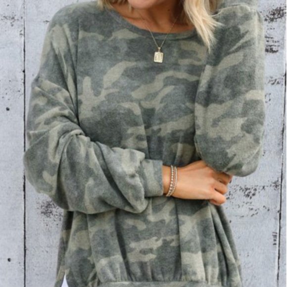 RESTOCK!! Ivy Camo Pullover Sweatshirt Green - Picture 2 of 3
